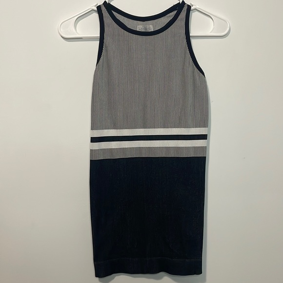 Athleta Tops - ⭐️ FINAL Athleta Tank top Size Medium